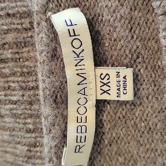 Rebecca Minkoff XXS grey crew neck sweater with star and fringe on the back - Picture 3 of 6